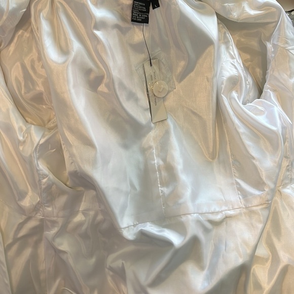 Sandro Sportswear Jacket NWT Round Collar Belt White Size Large - Picture 10 of 10